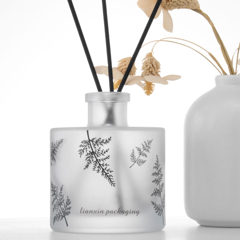 luxury frosted reed diffuser bottle